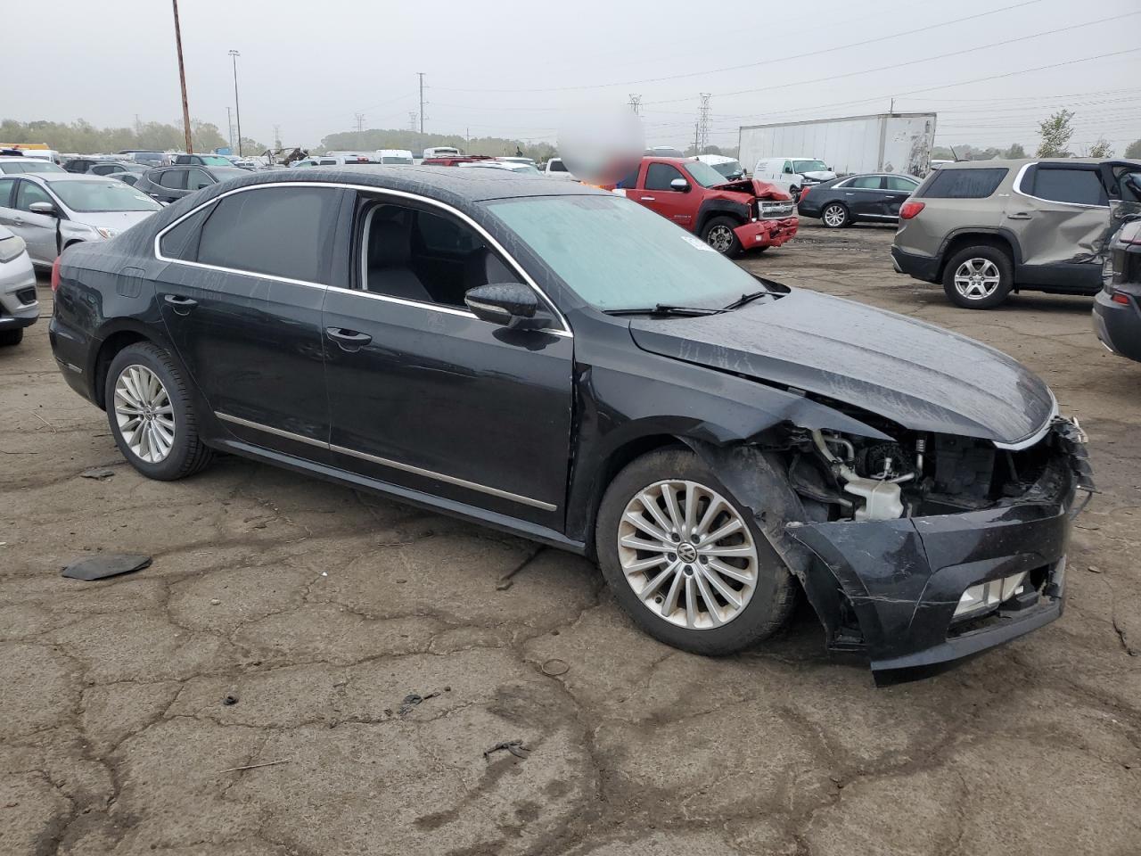 2016 VOLKSWAGEN Passat