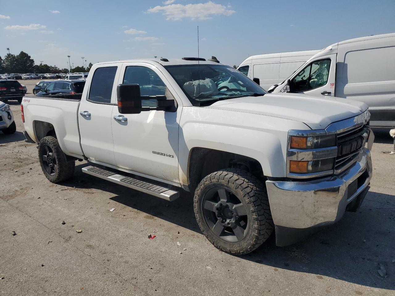 2017 CHEVROLET Silverado