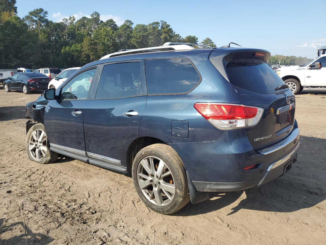2013 NISSAN PATHFINDER