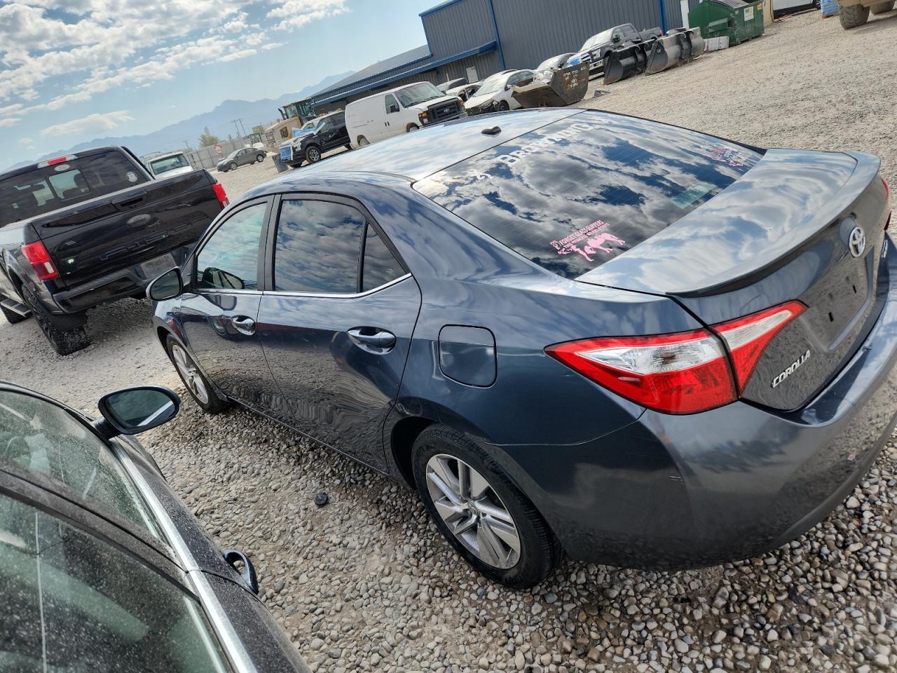 2015 TOYOTA COROLLA