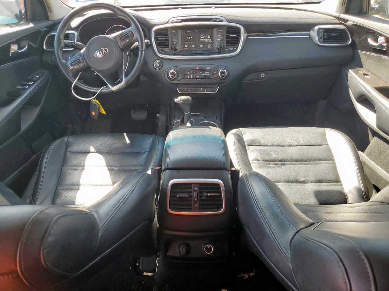 2017 KIA SORENTO