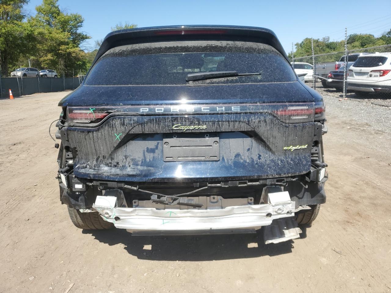 2019 PORSCHE CAYENNE