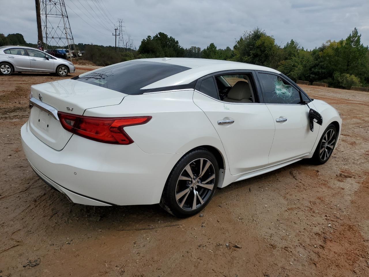 2017 NISSAN Maxima