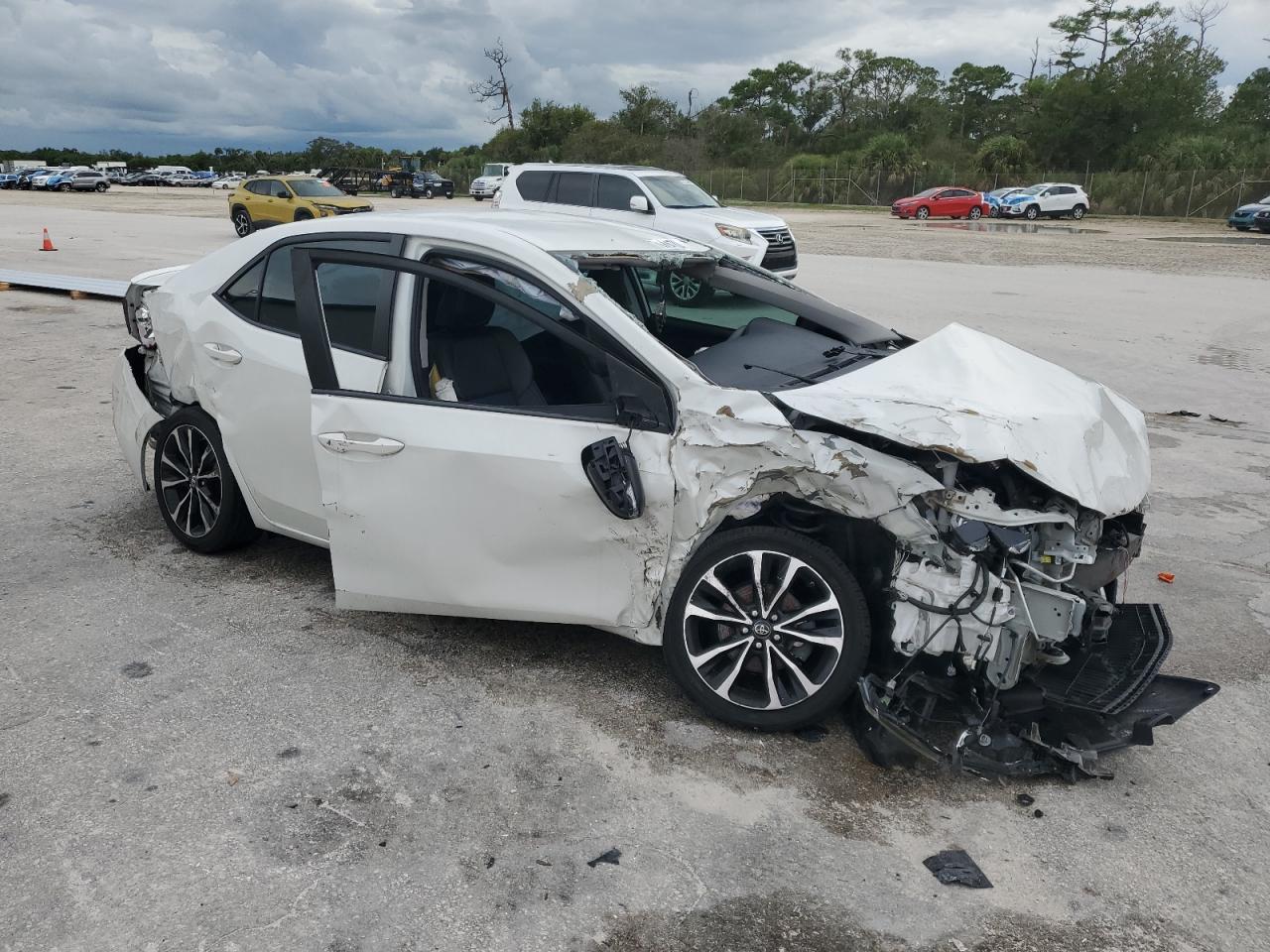 2017 TOYOTA COROLLA