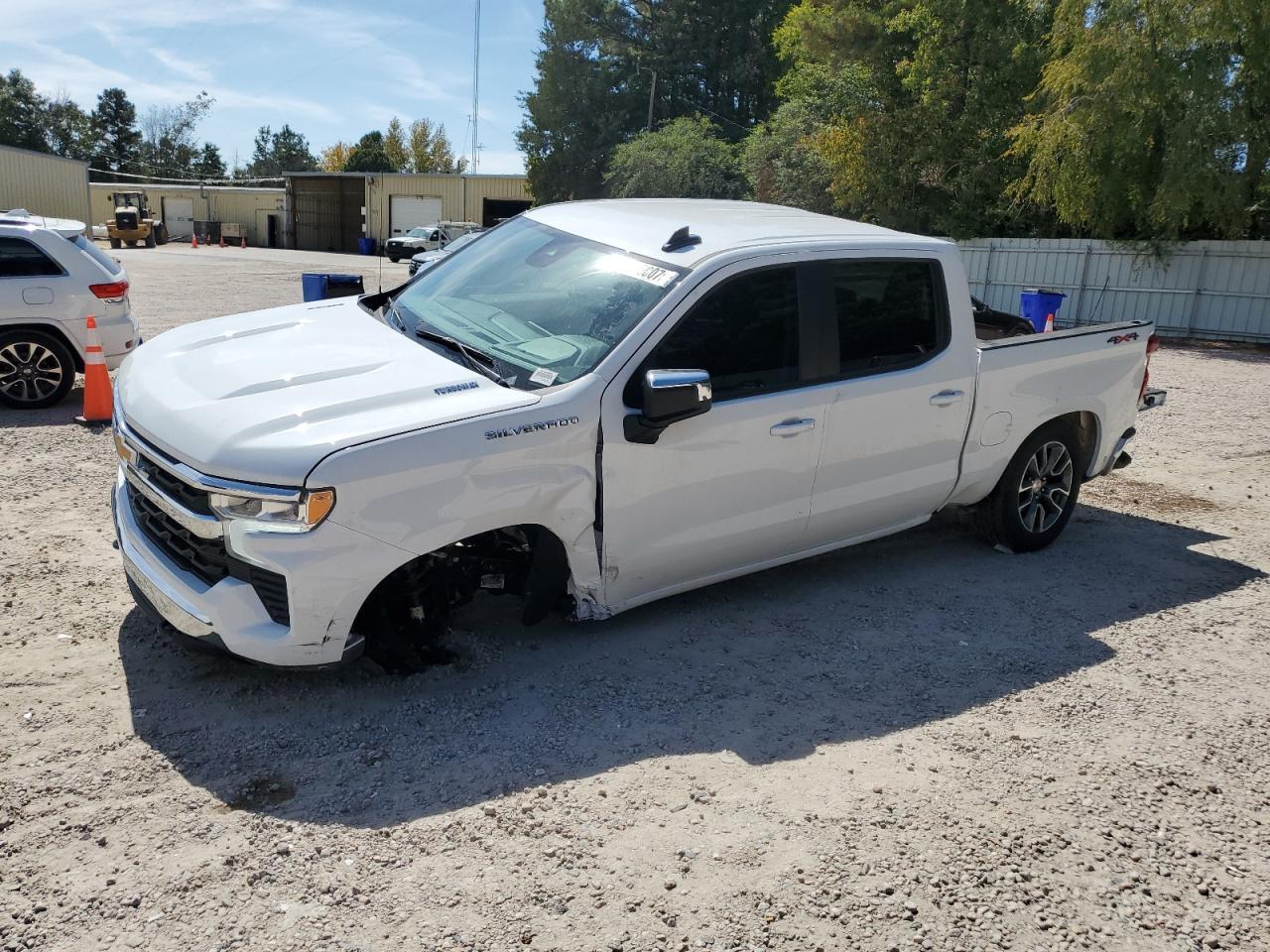 2025 CHEVROLET Silverado