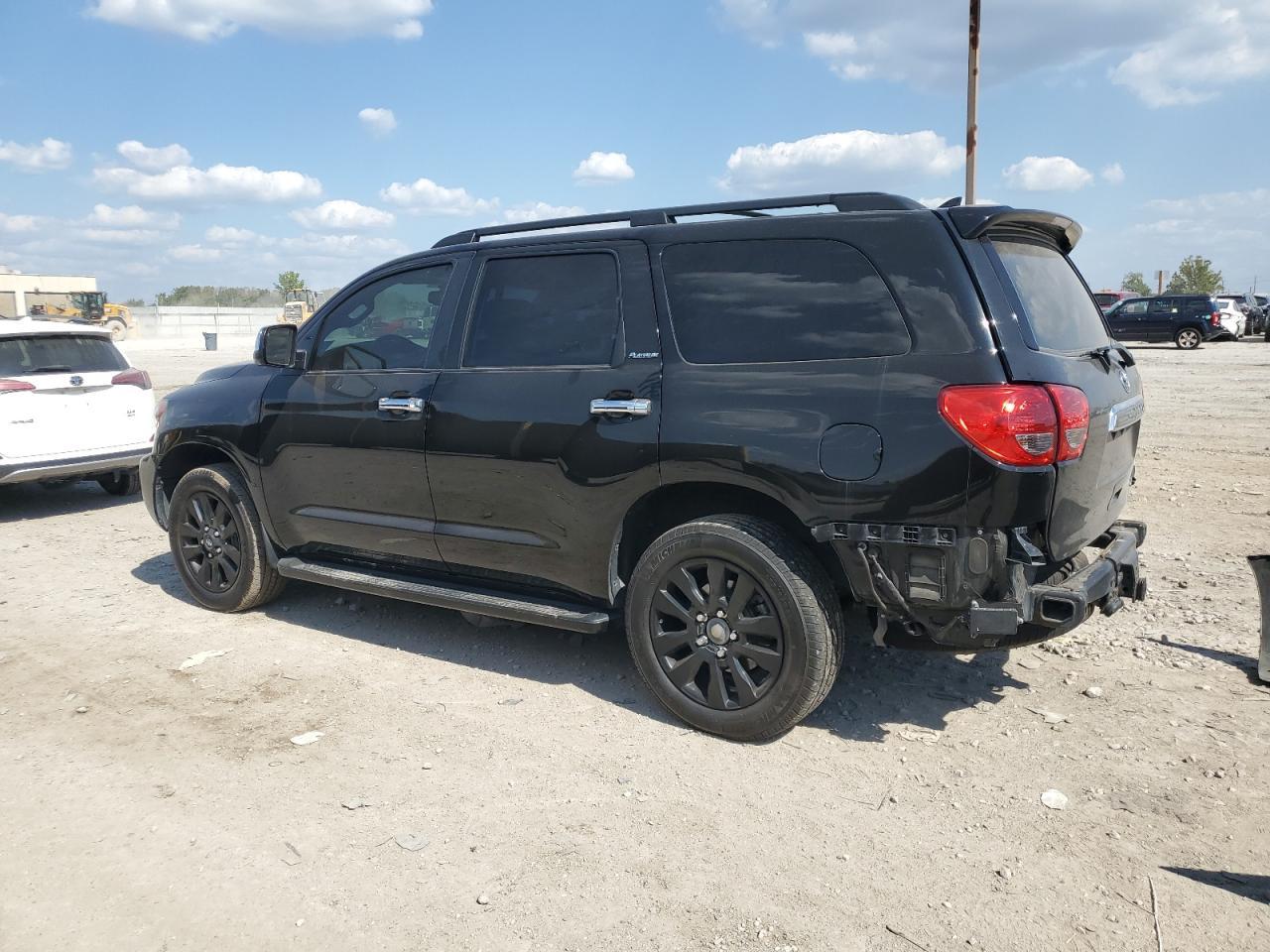 2015 TOYOTA Sequoia