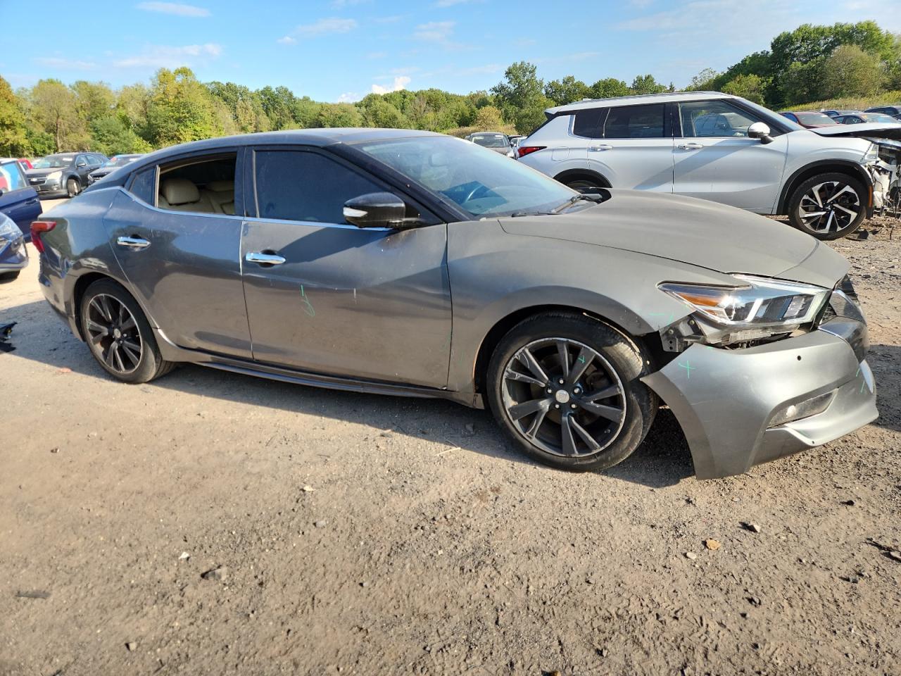 2016 NISSAN Maxima