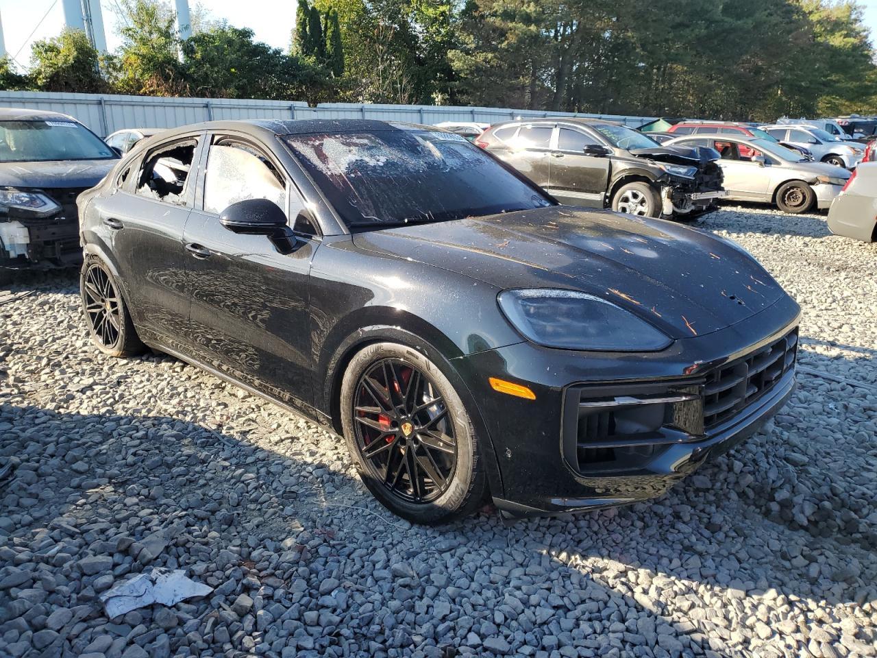 2024 PORSCHE CAYENNE