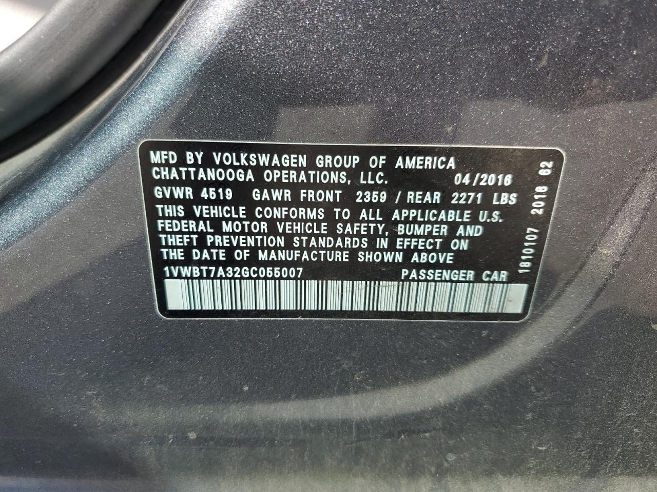 2016 VOLKSWAGEN Passat
