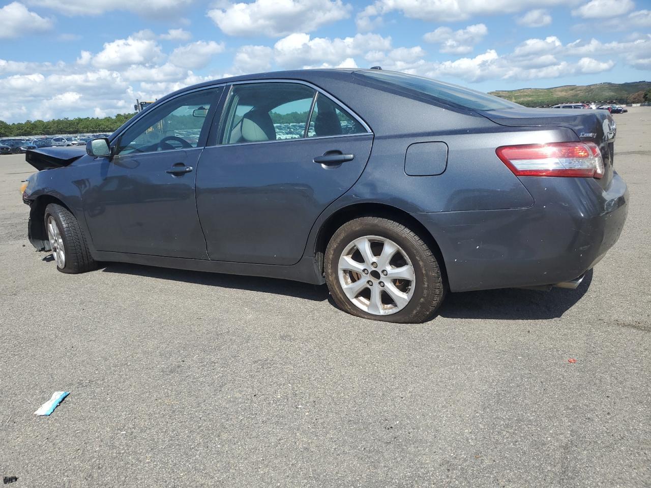 2011 TOYOTA CAMRY