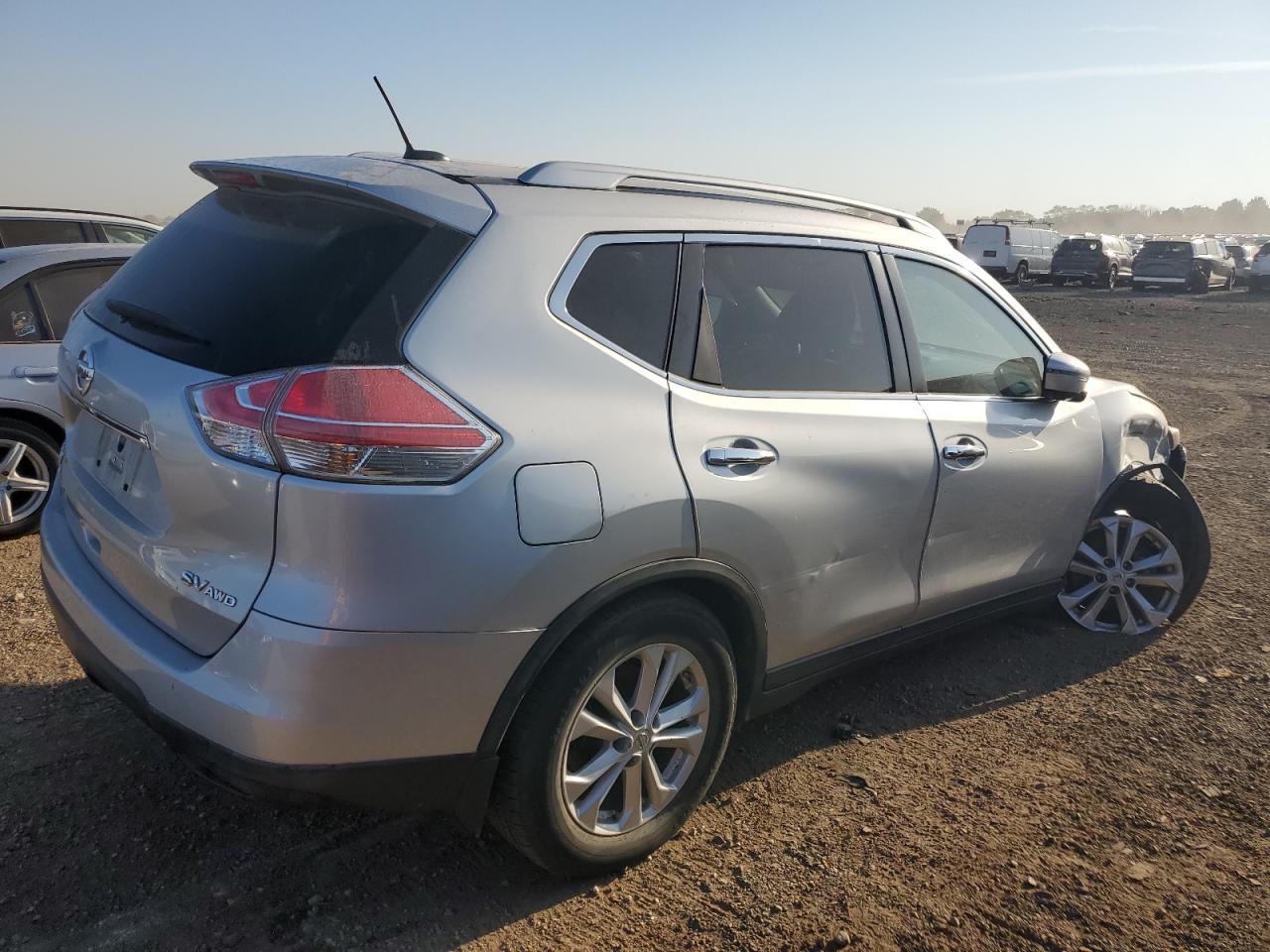 2016 NISSAN ROGUE