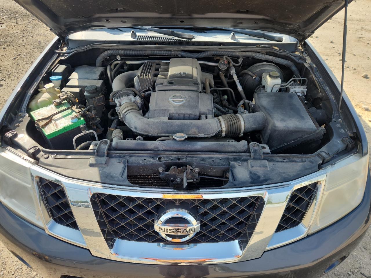 2011 NISSAN PATHFINDER