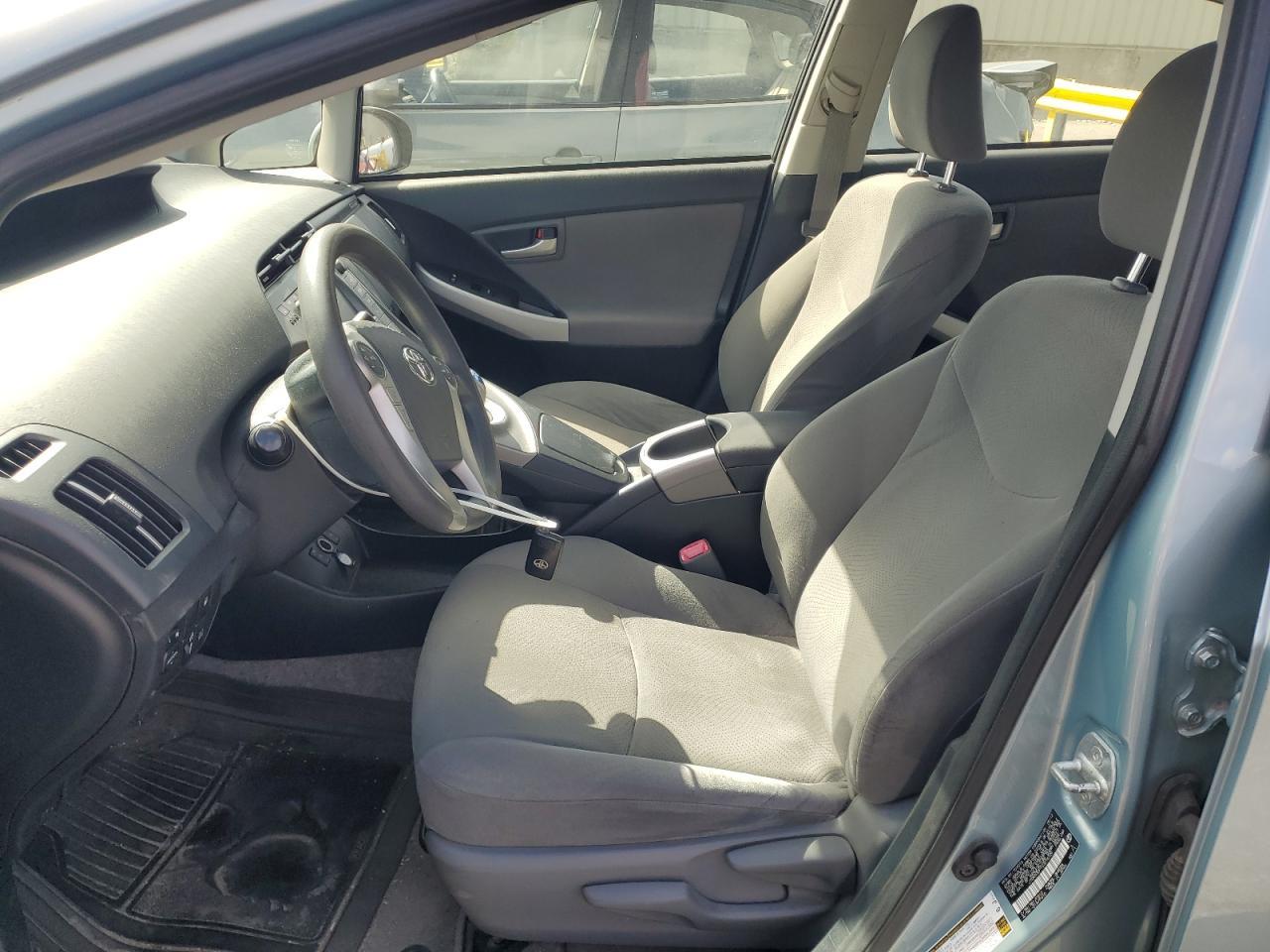 2012 TOYOTA Prius Plug-In