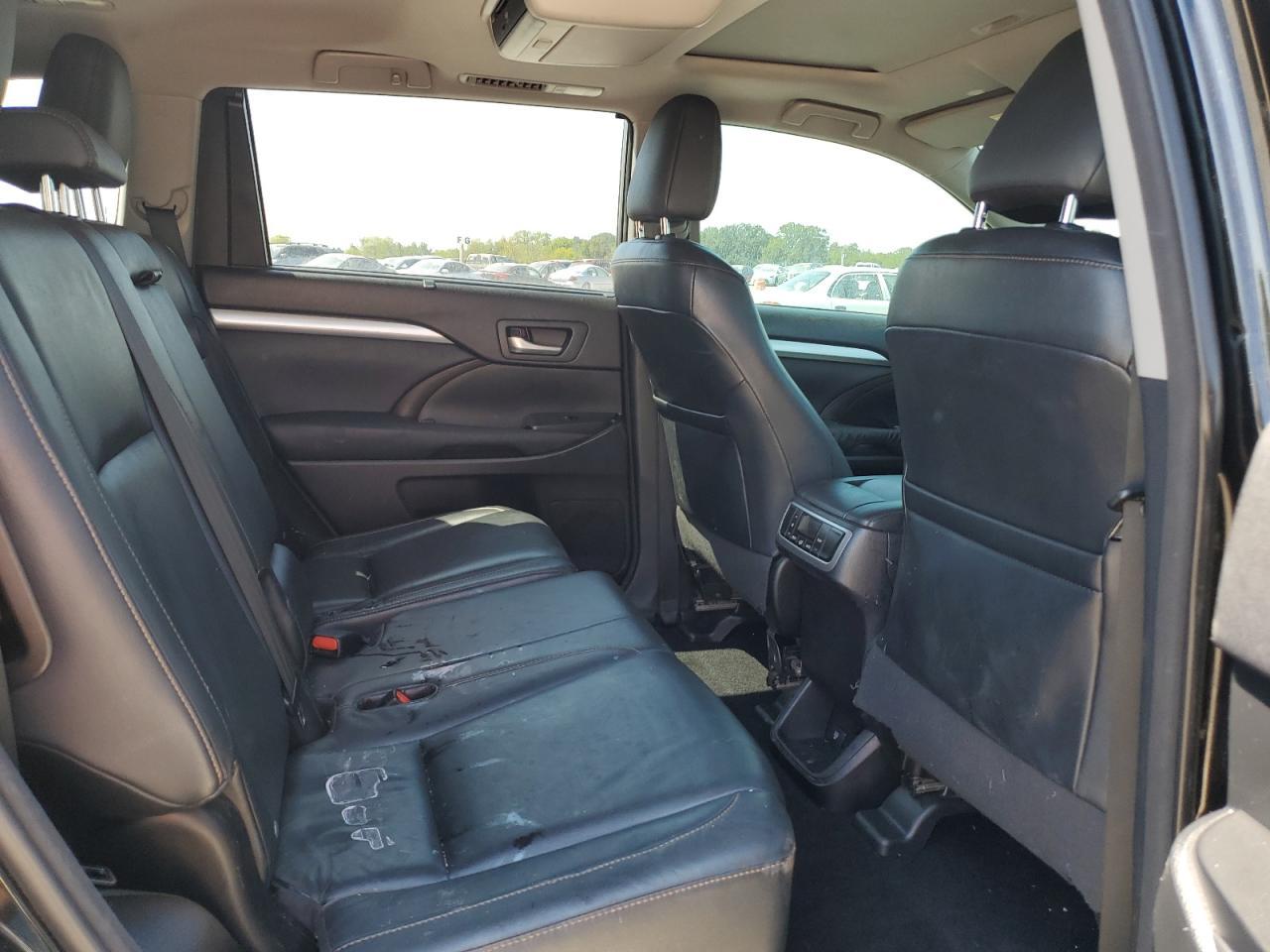 2014 TOYOTA HIGHLANDER