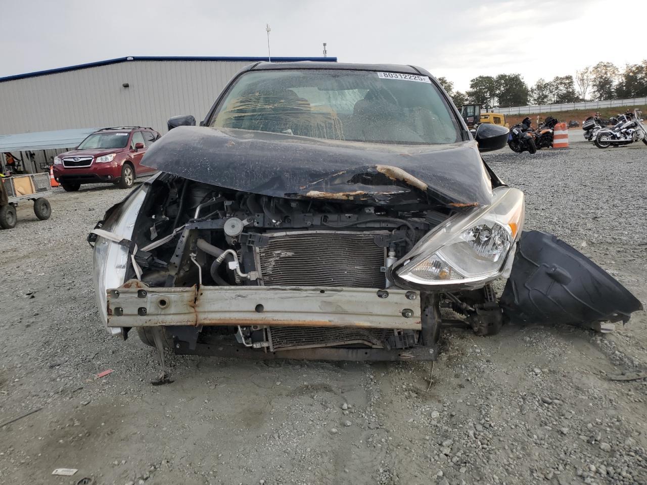 2016 NISSAN VERSA