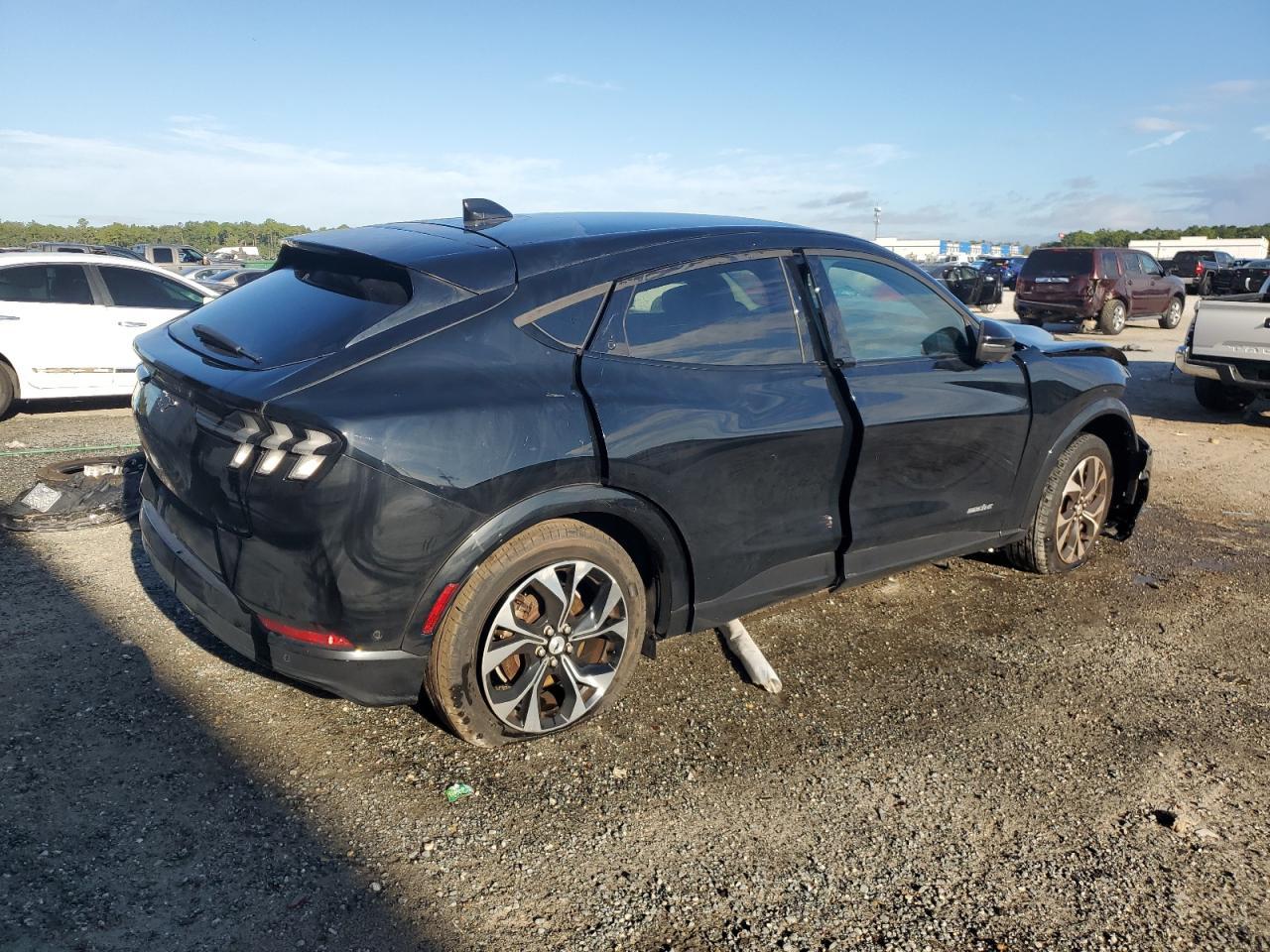 2023 FORD Mustang Mach-E