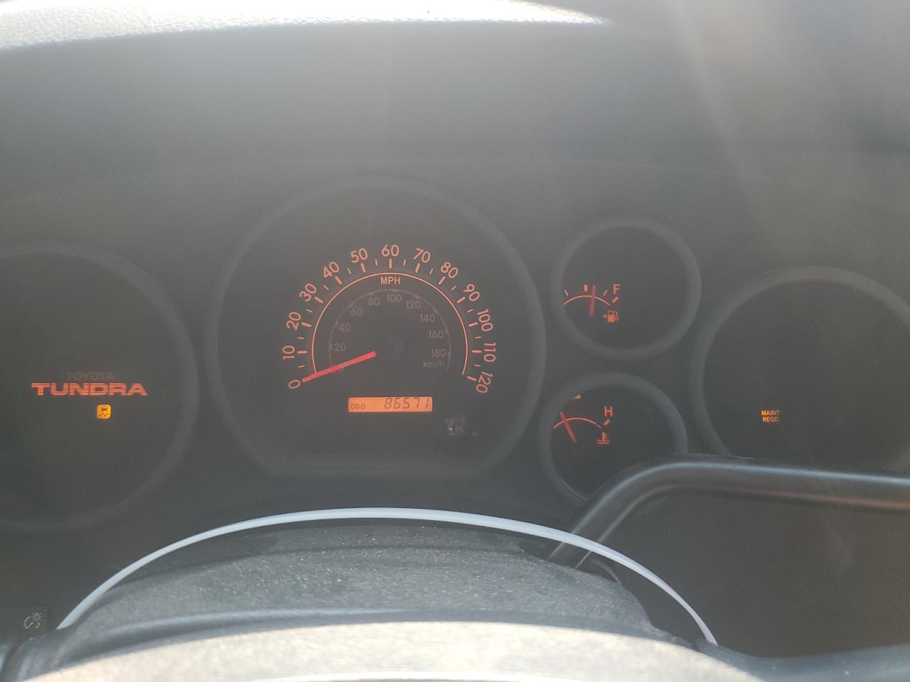 2011 TOYOTA TUNDRA