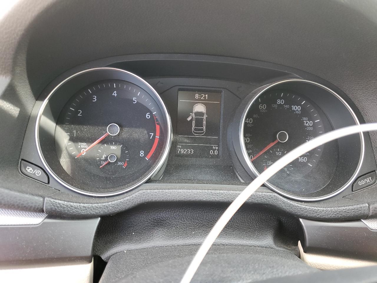2017 VOLKSWAGEN Passat