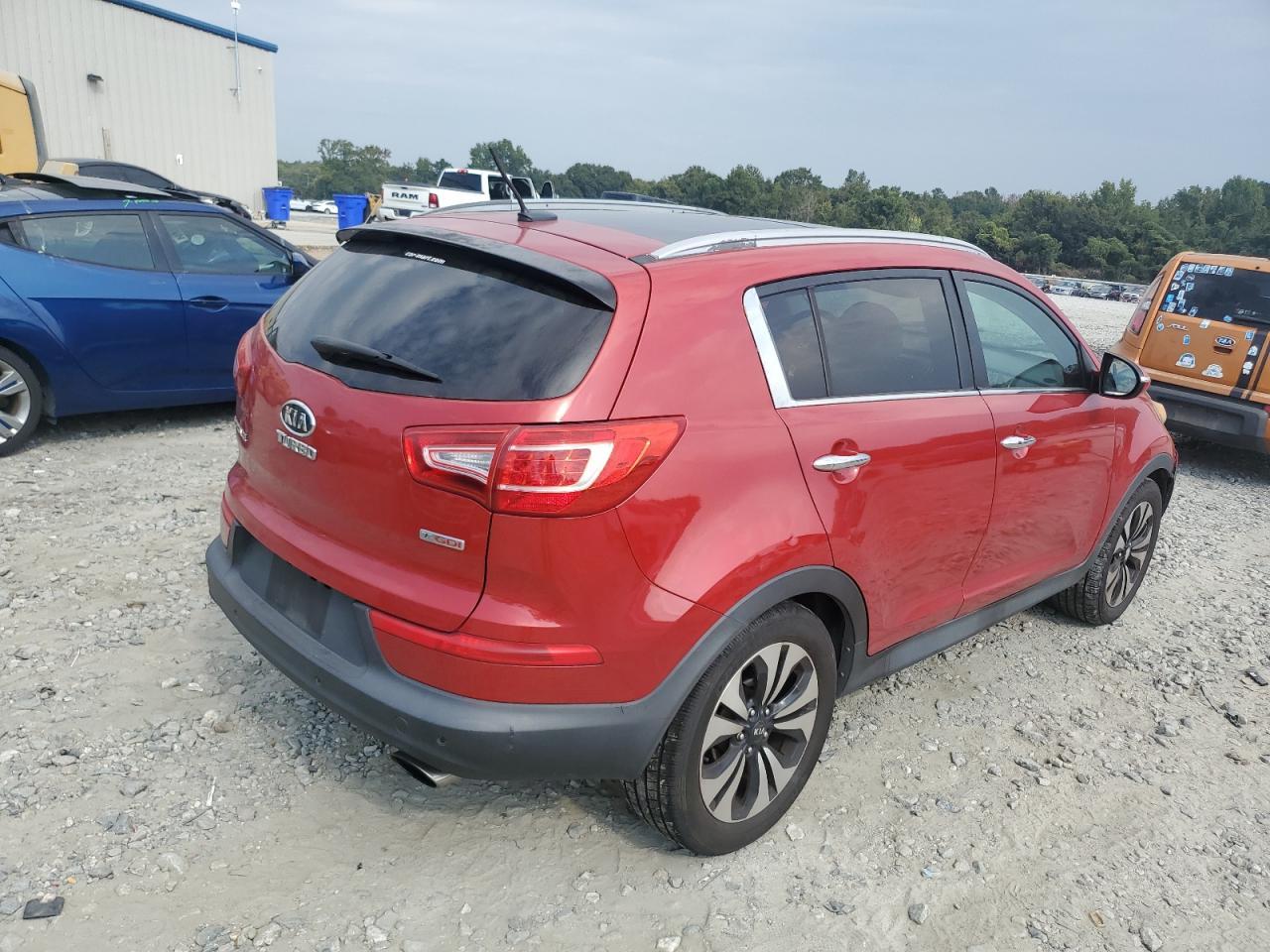 2011 KIA SPORTAGE