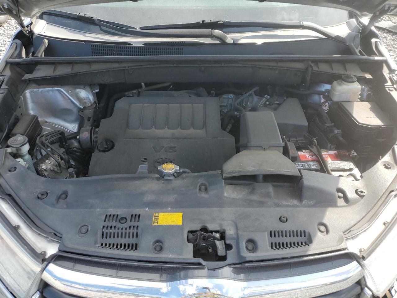 2015 TOYOTA HIGHLANDER