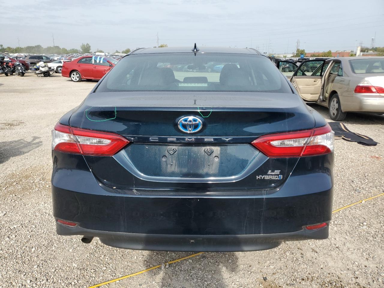 2019 TOYOTA CAMRY