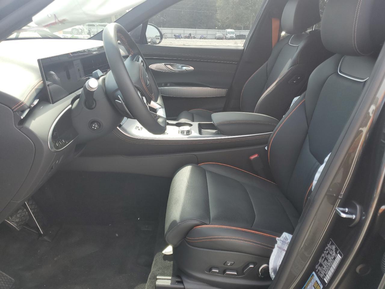 2026 GENESIS GV70