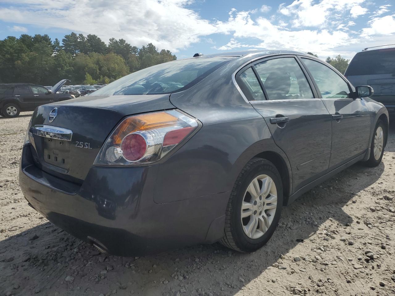 2011 NISSAN ALTIMA