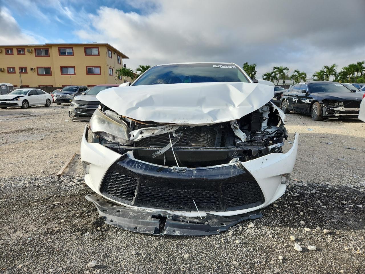 2017 TOYOTA CAMRY