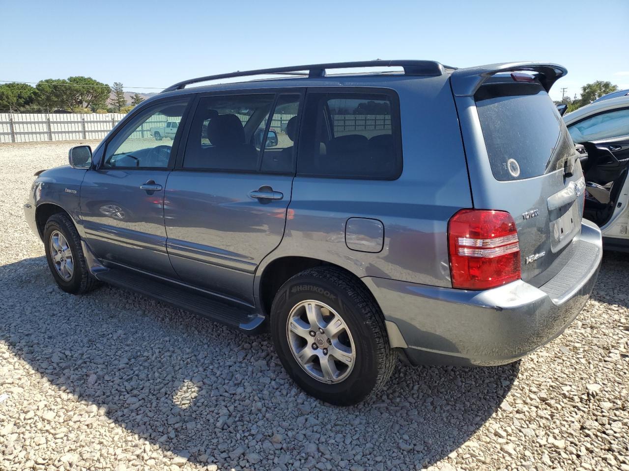 2002 TOYOTA HIGHLANDER