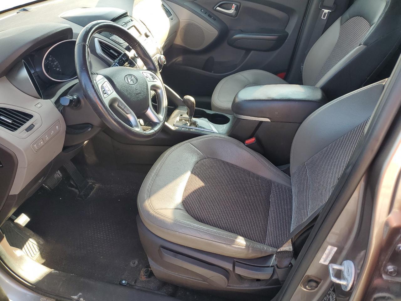 2012 HYUNDAI TUCSON