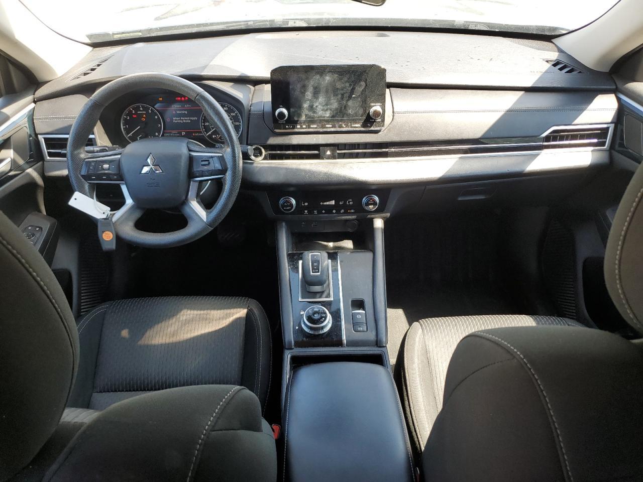2022 MITSUBISHI outlander