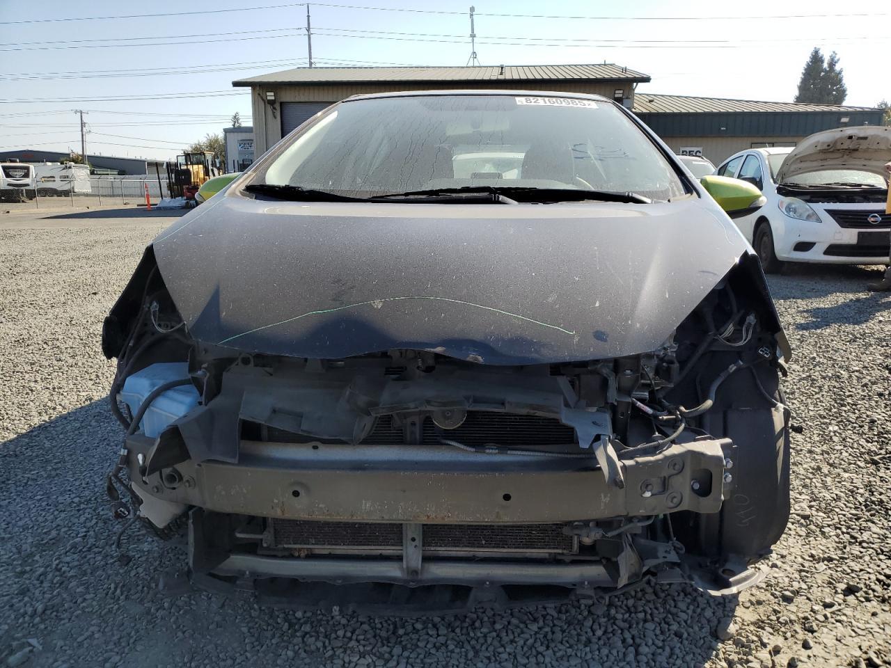 2016 TOYOTA Prius c