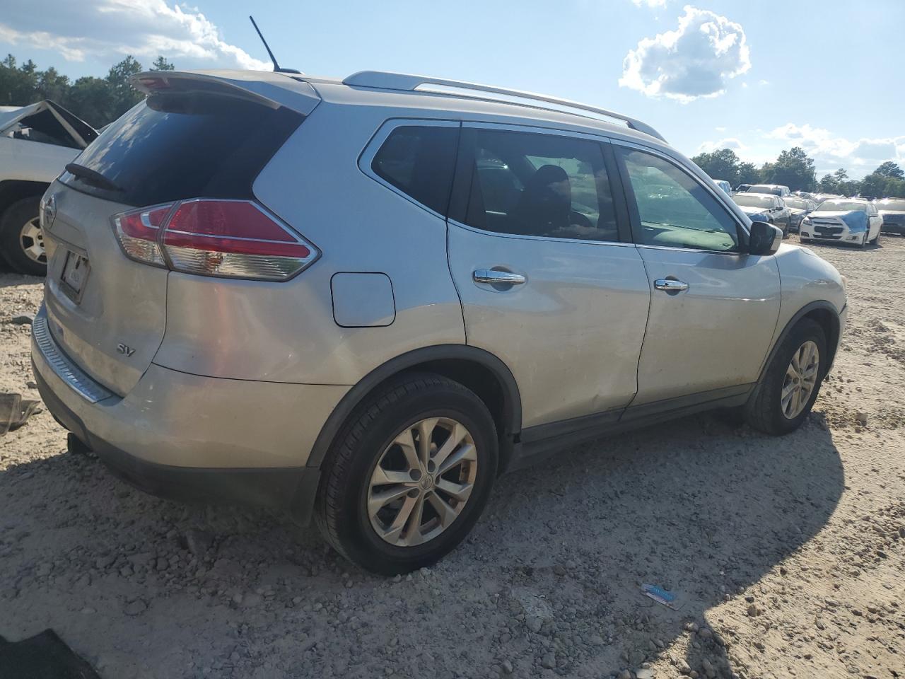 2016 NISSAN ROGUE