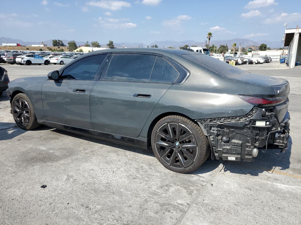 2023 BMW i7