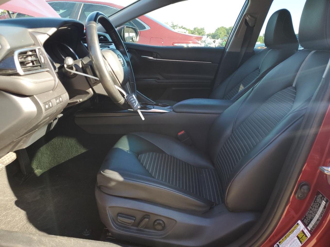 2018 TOYOTA CAMRY