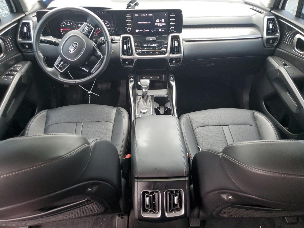 2021 KIA SORENTO