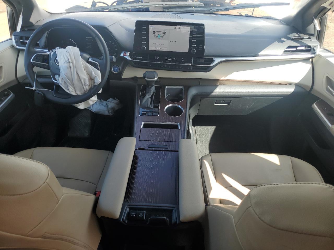 2022 TOYOTA SIENNA