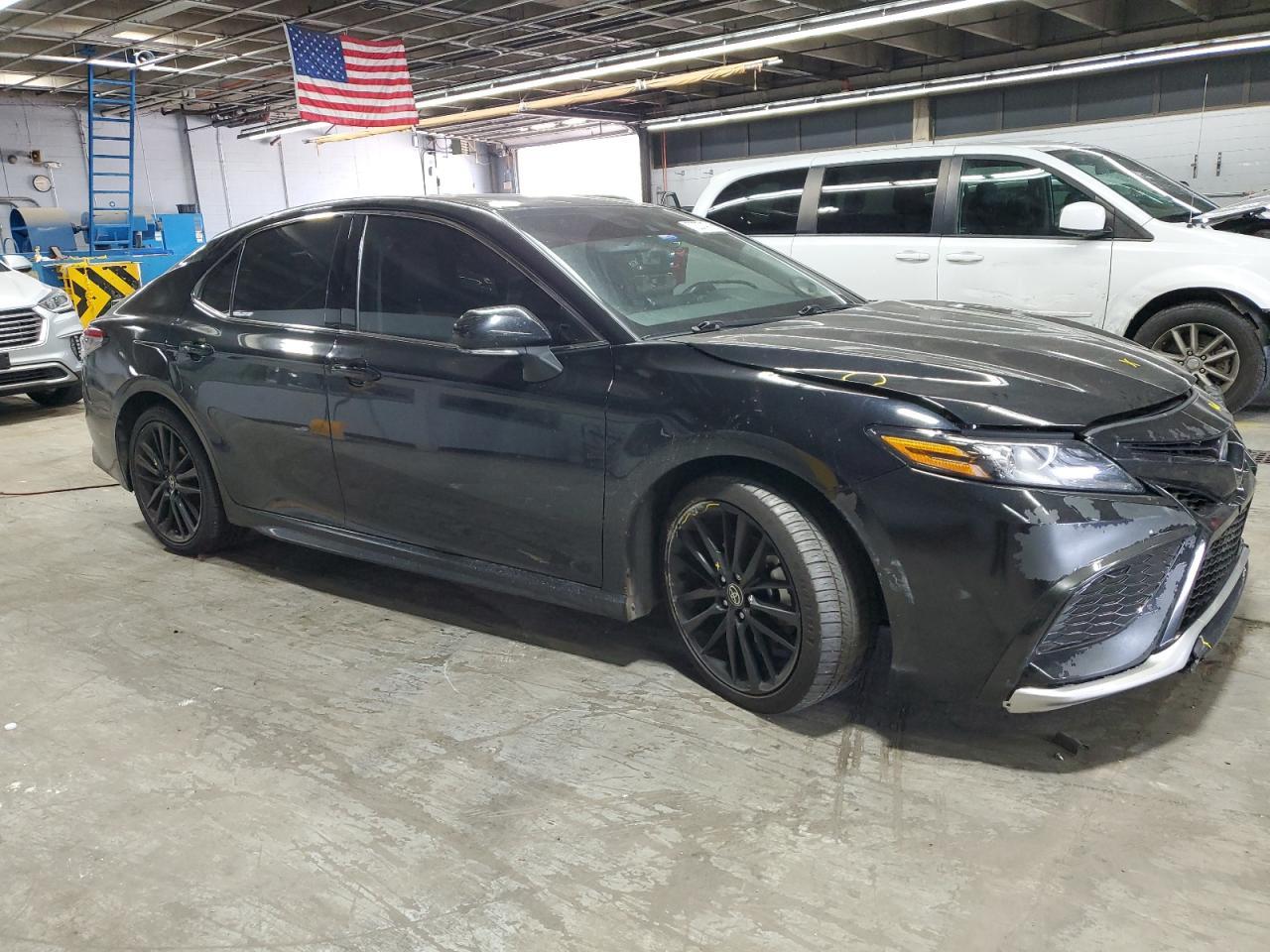 2024 TOYOTA CAMRY