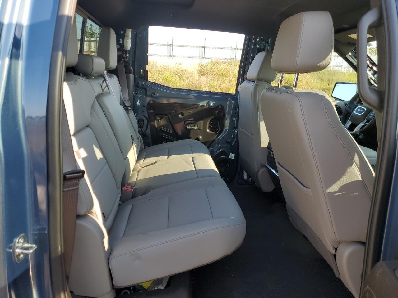 2024 GMC Sierra