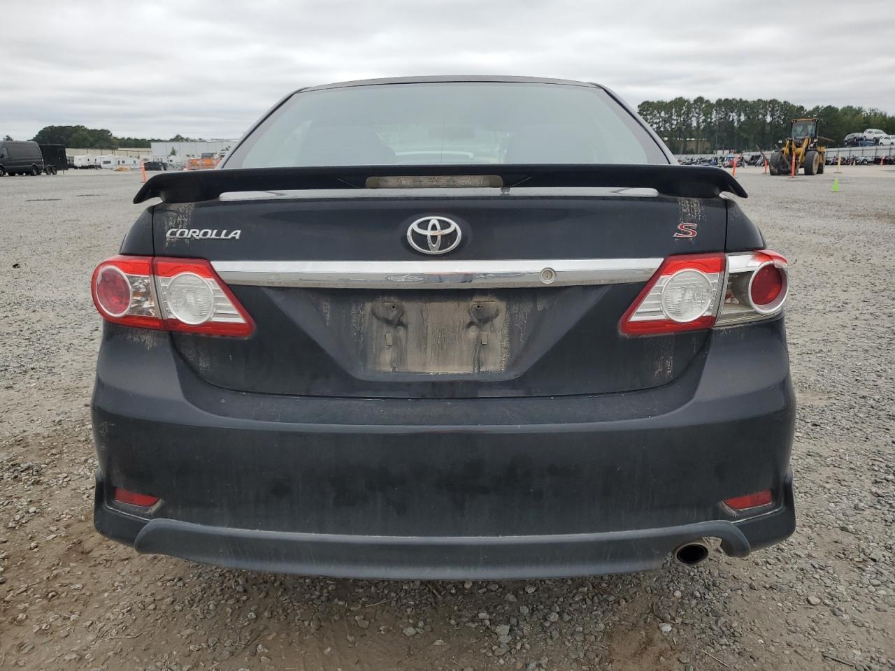2011 TOYOTA COROLLA