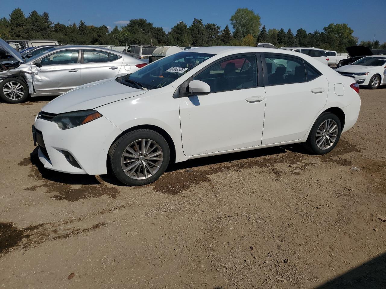 2015 TOYOTA COROLLA
