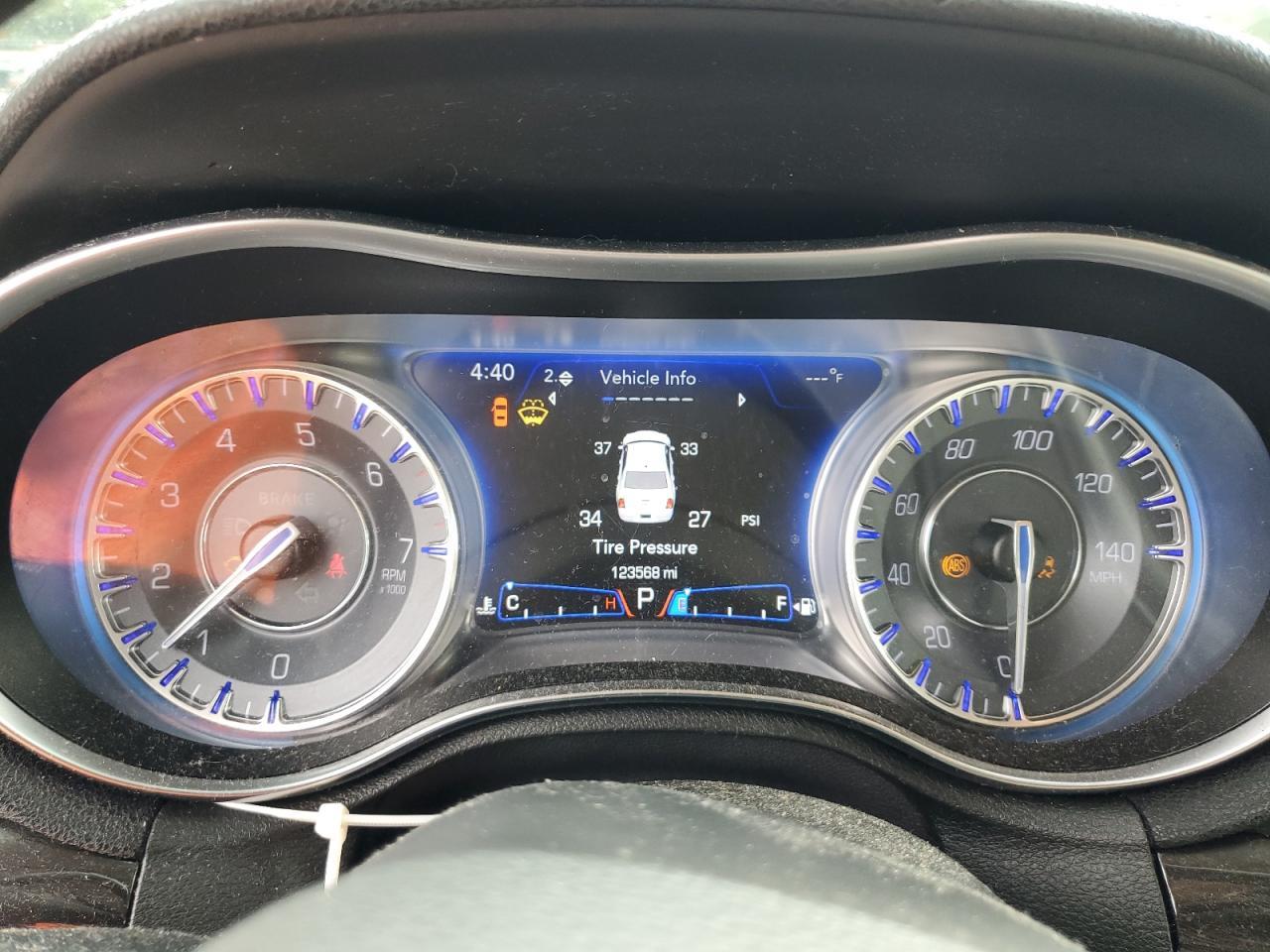 2015 CHRYSLER 300