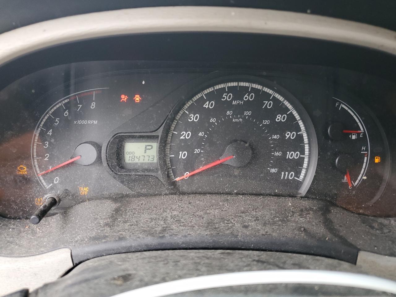 2011 TOYOTA SIENNA