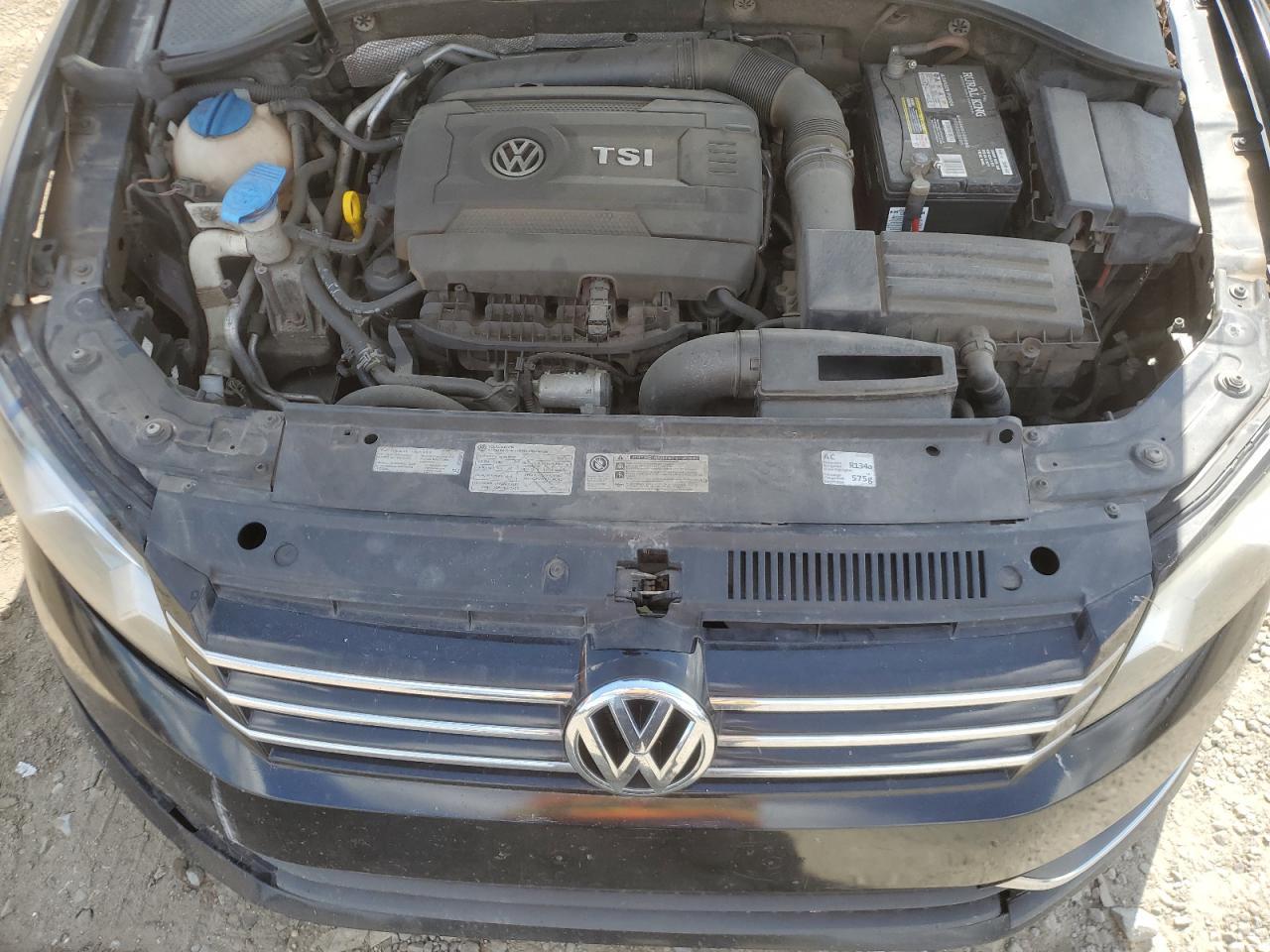2014 VOLKSWAGEN Passat