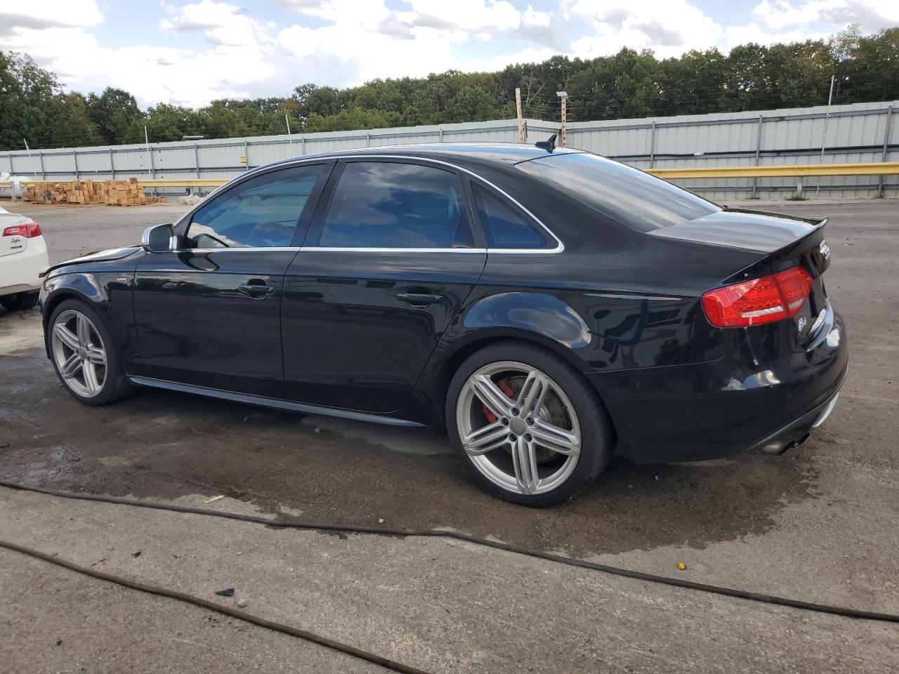 2010 AUDI S4