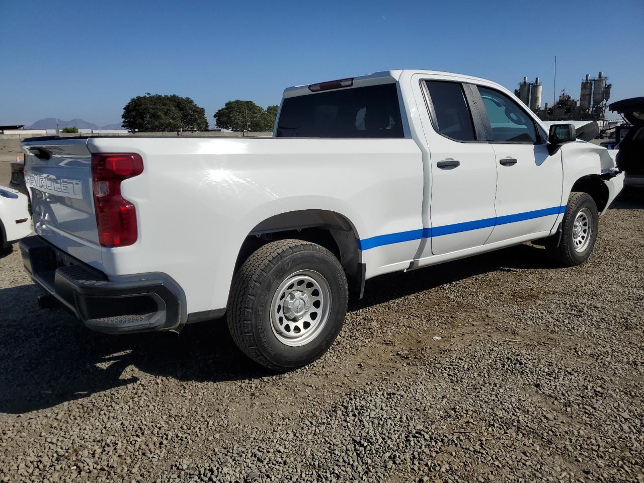 2023 CHEVROLET Silverado