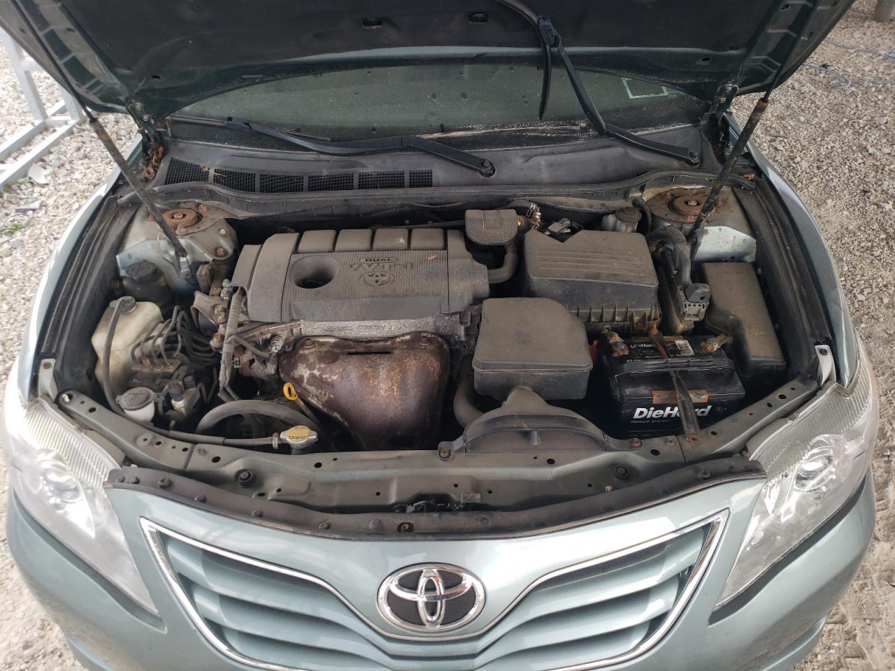 2011 TOYOTA CAMRY