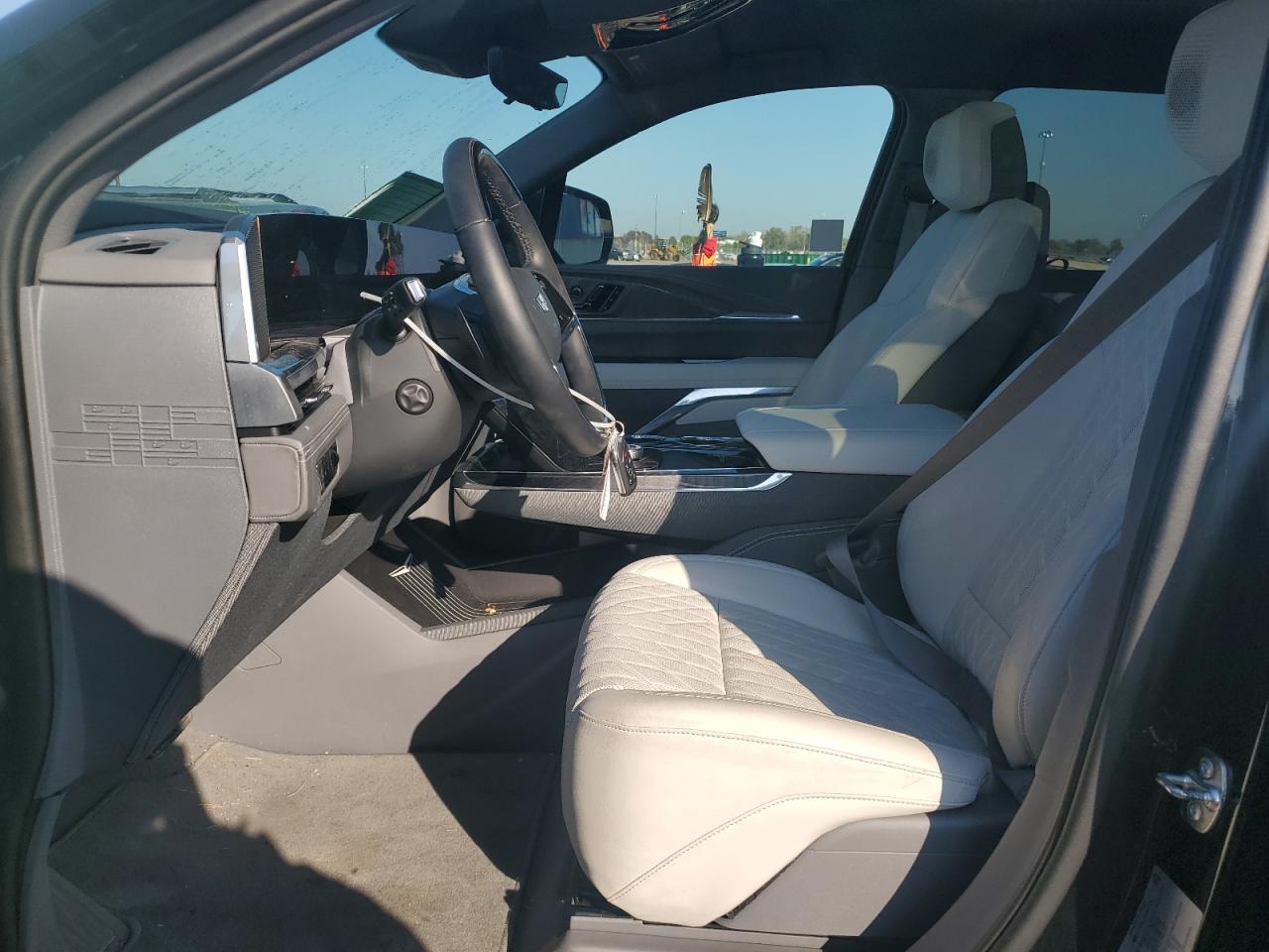 2025 CADILLAC ESCALADE