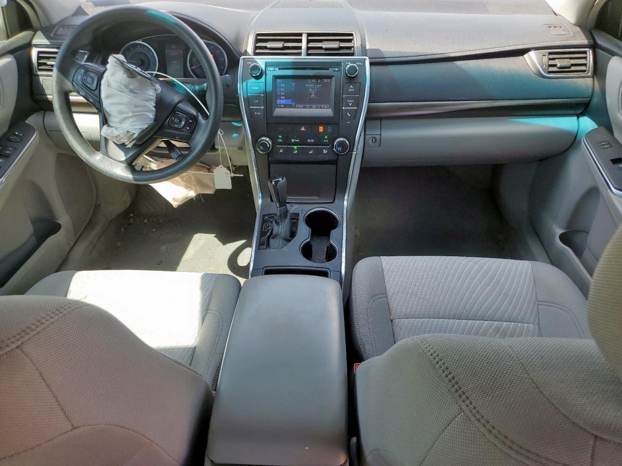 2016 TOYOTA CAMRY