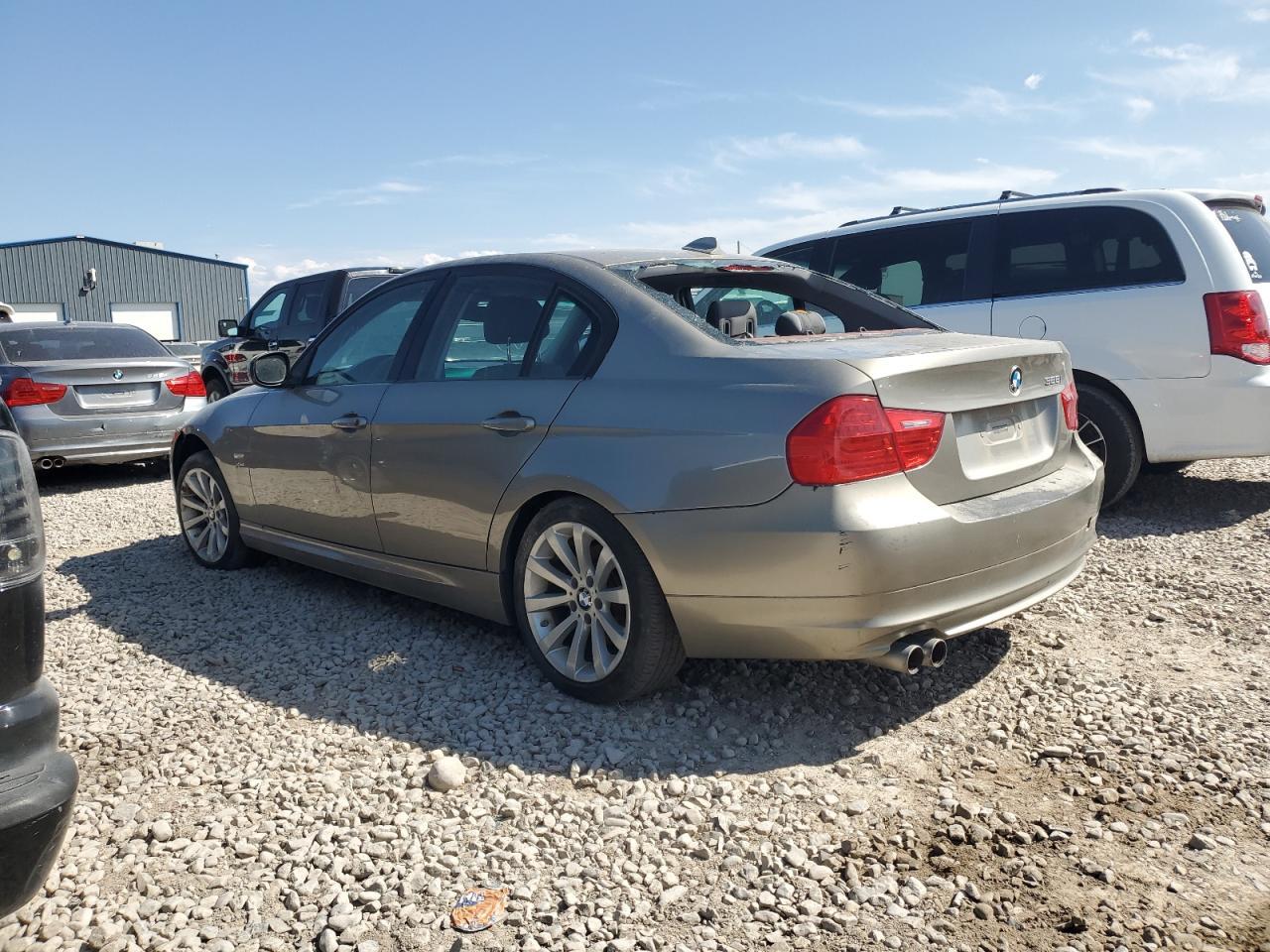 2011 BMW 3 SERIES